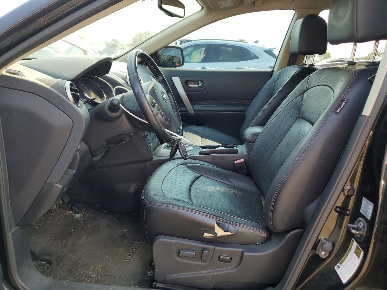 2011 NISSAN ROGUE
