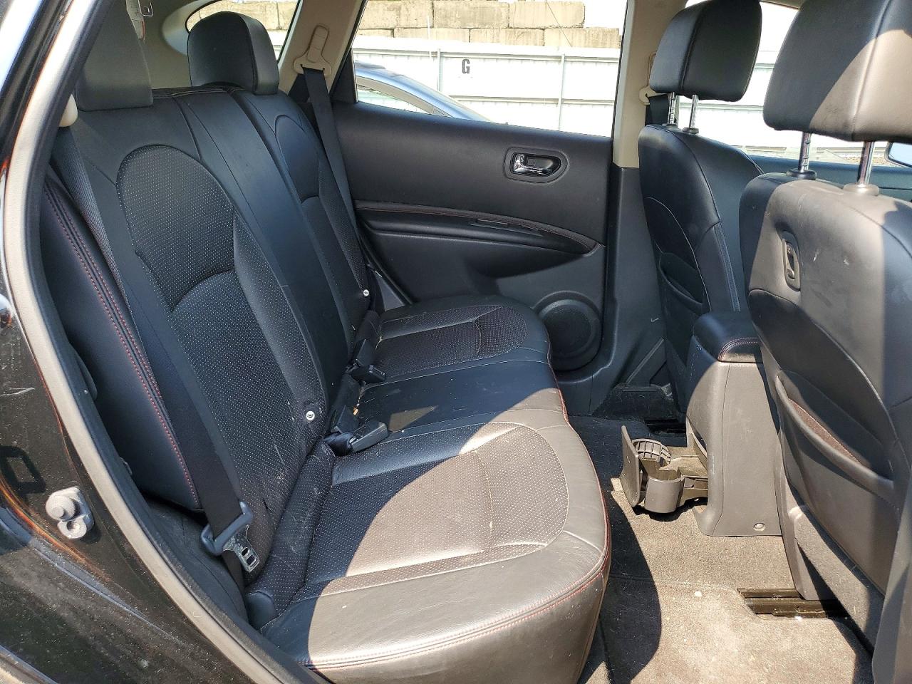 2011 NISSAN ROGUE