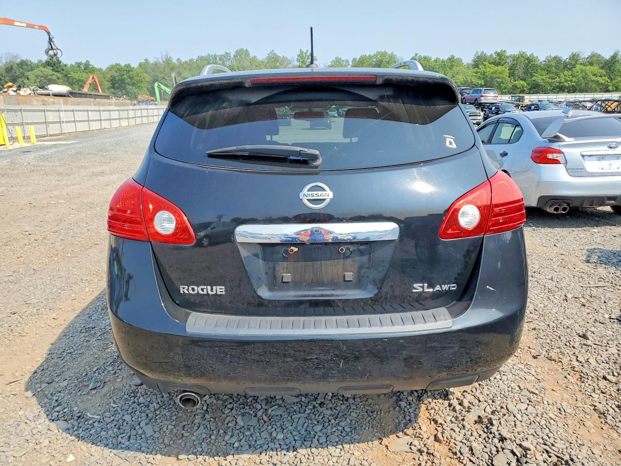 2011 NISSAN ROGUE