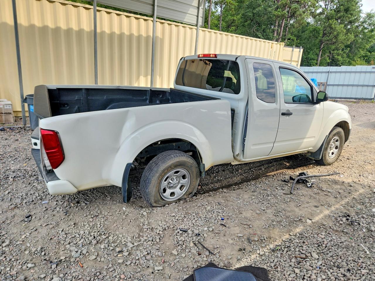 2018 NISSAN FRONTIER
