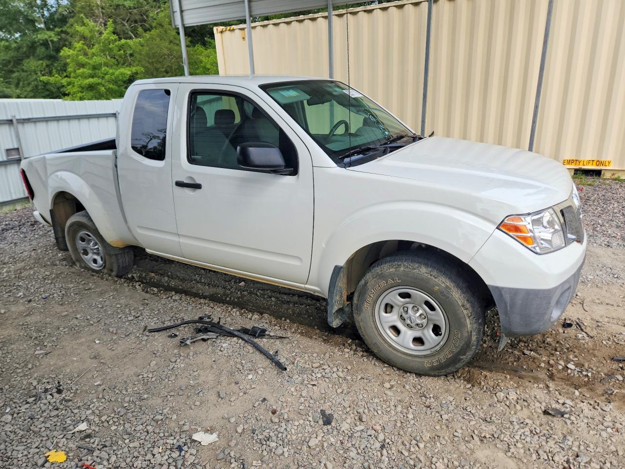 2018 NISSAN FRONTIER