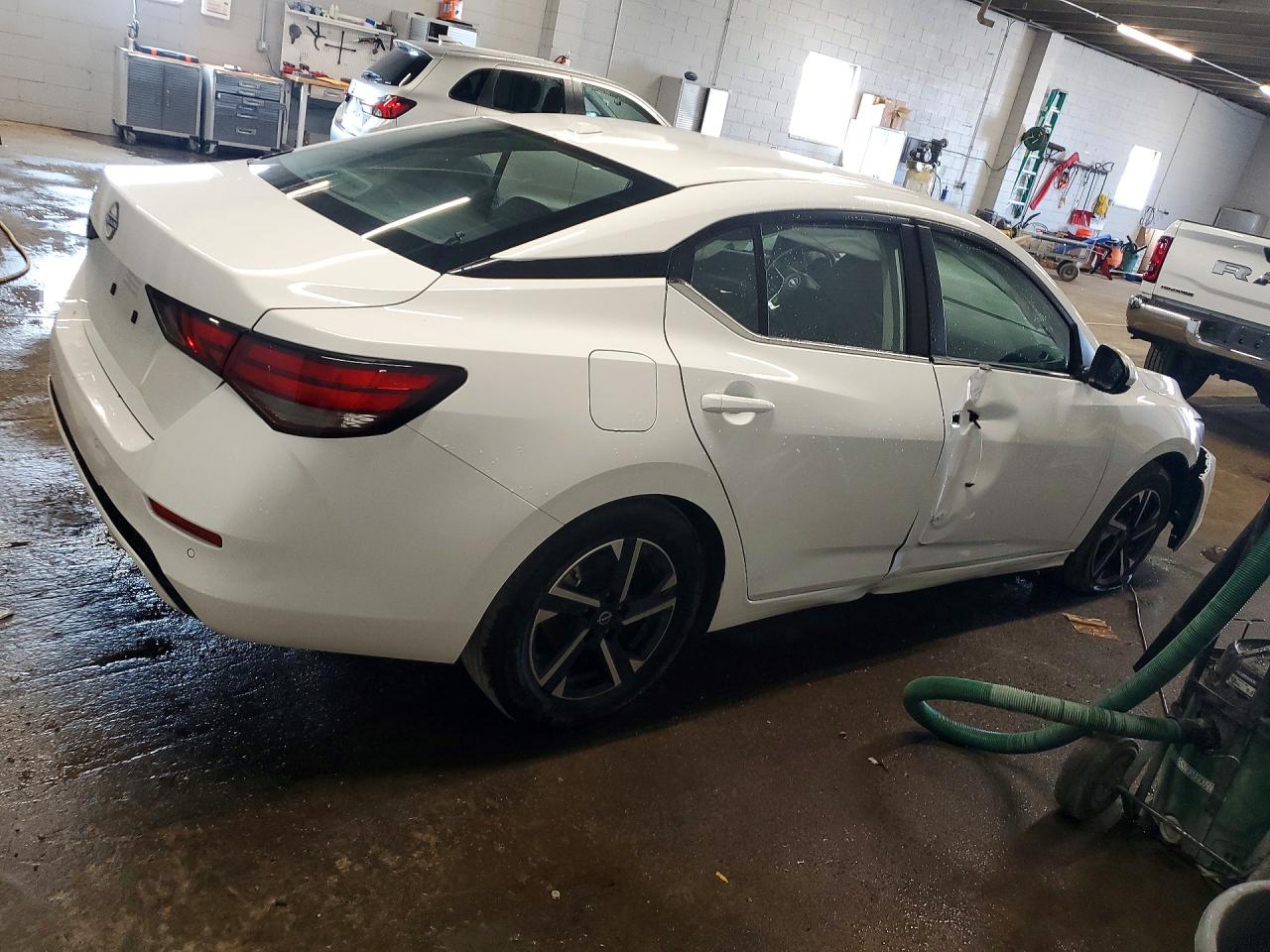 2025 NISSAN SENTRA