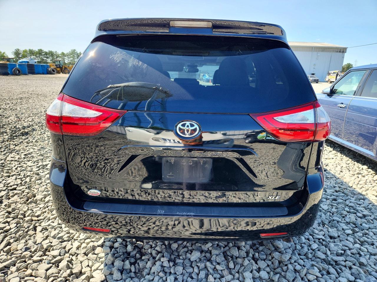 2015 TOYOTA SIENNA