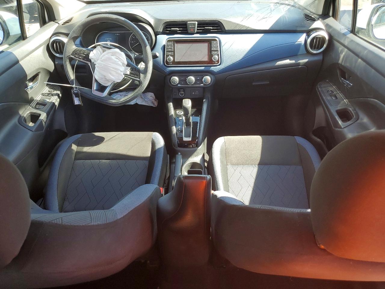 2025 NISSAN VERSA