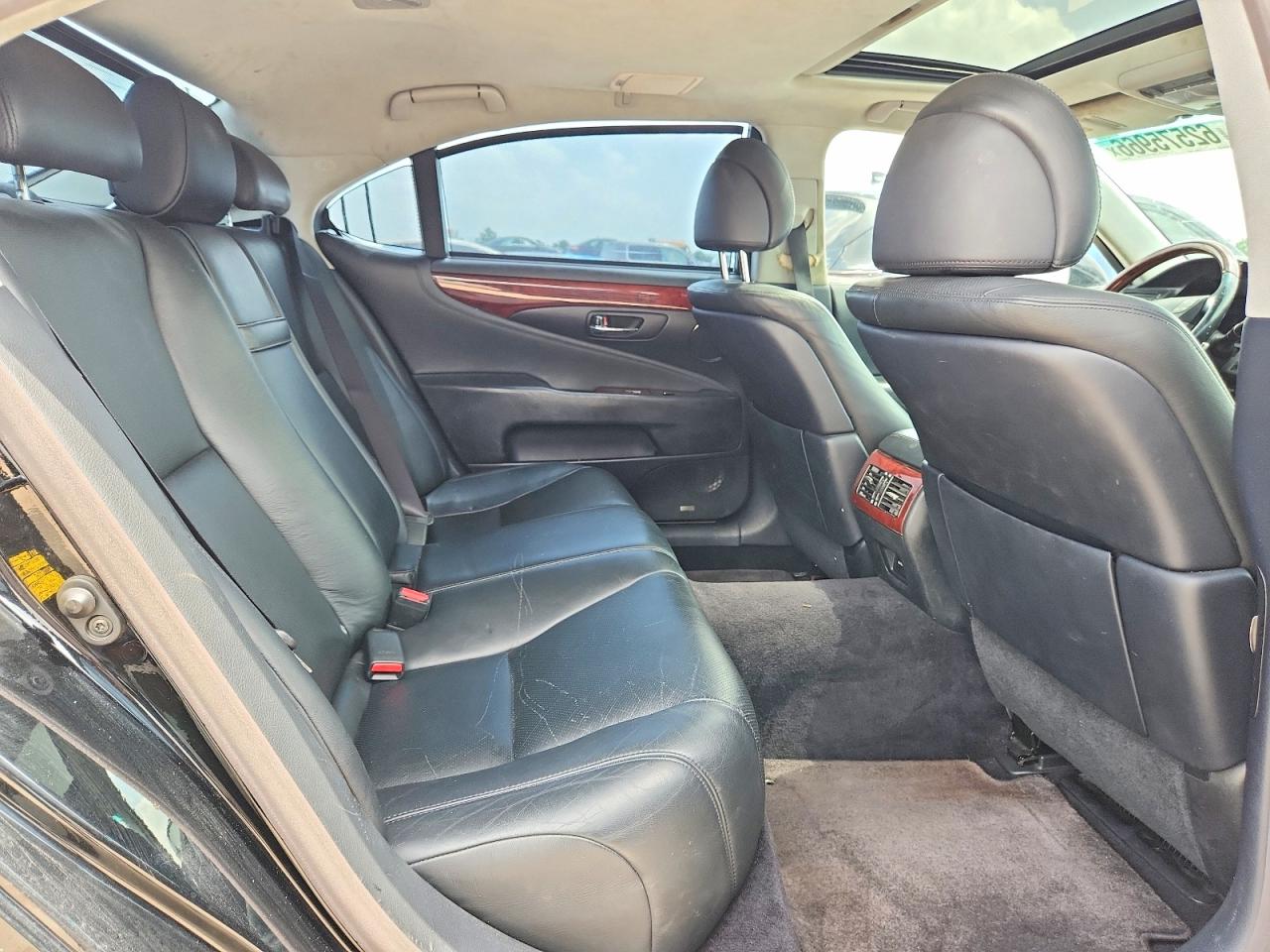 2011 LEXUS LS460