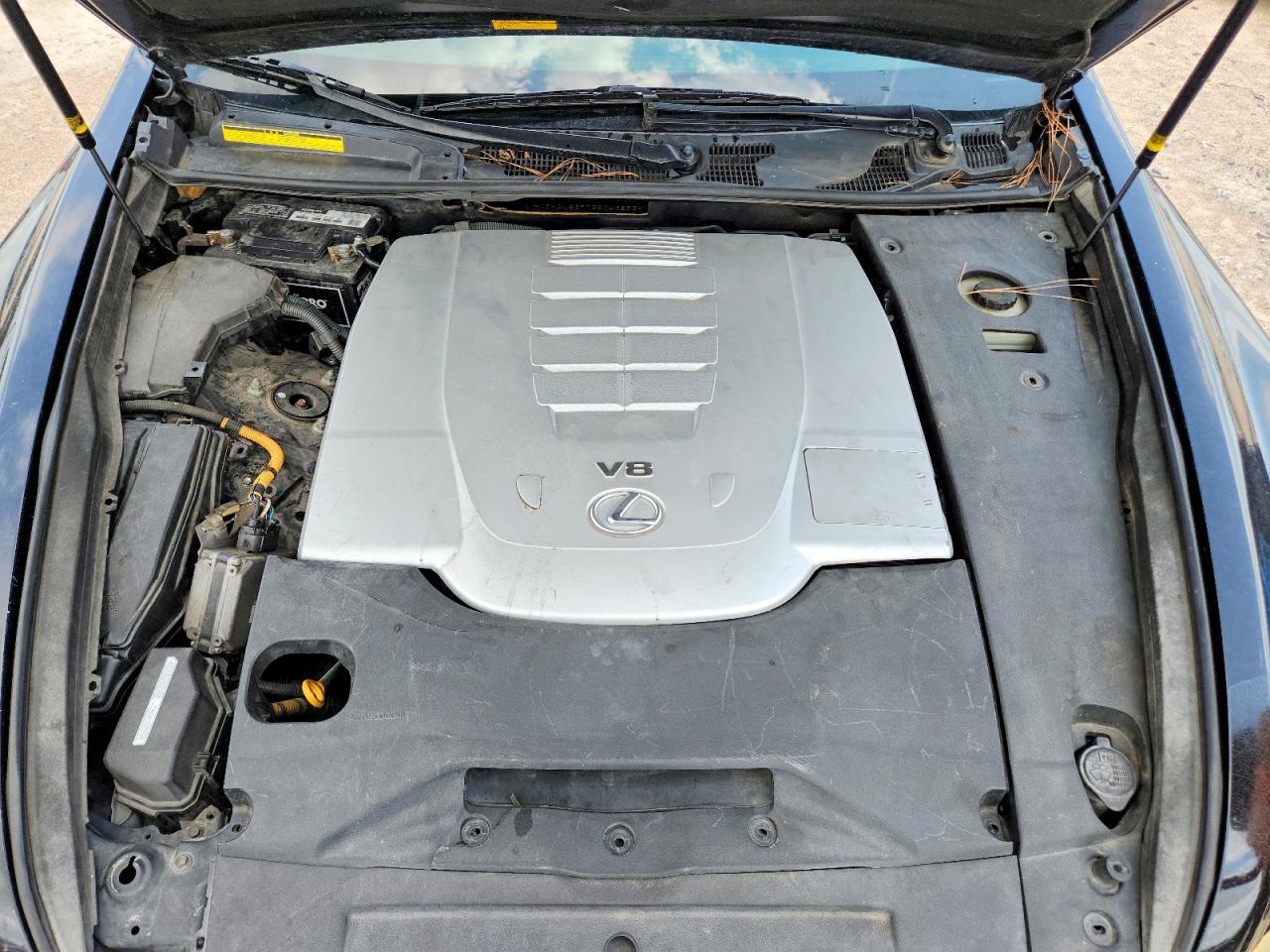 2011 LEXUS LS460