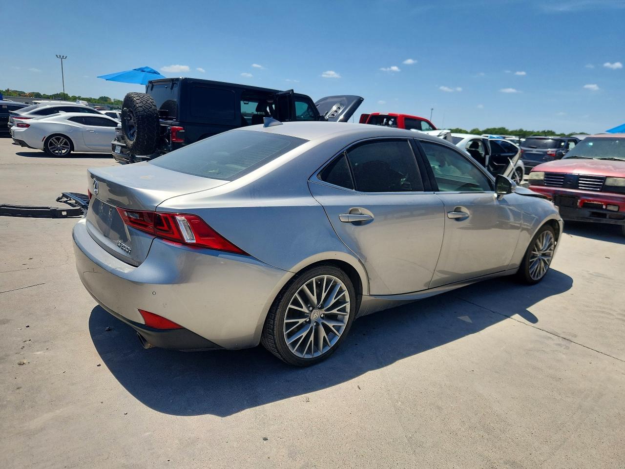 2016 LEXUS IS
