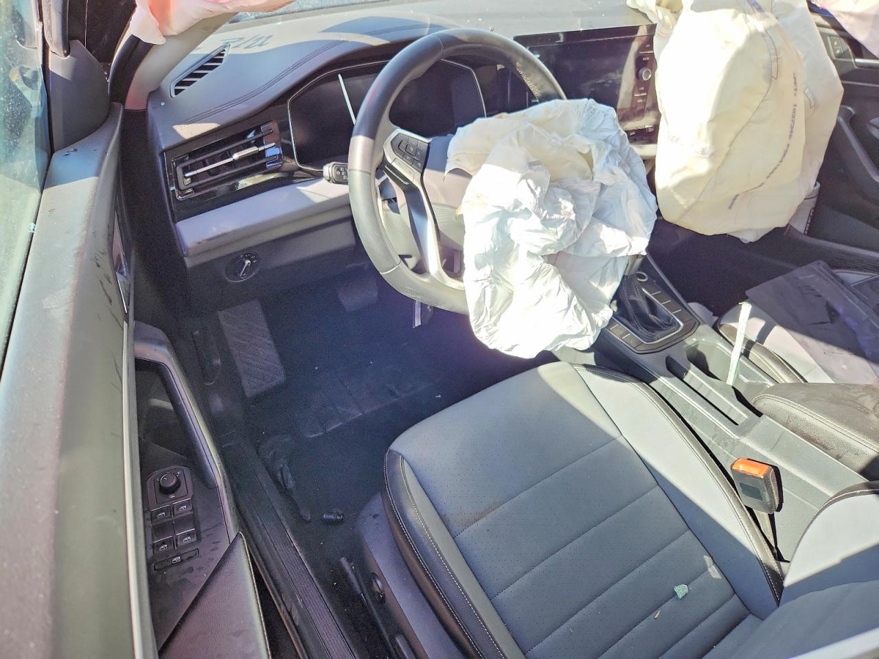 2025 VOLKSWAGEN JETTA