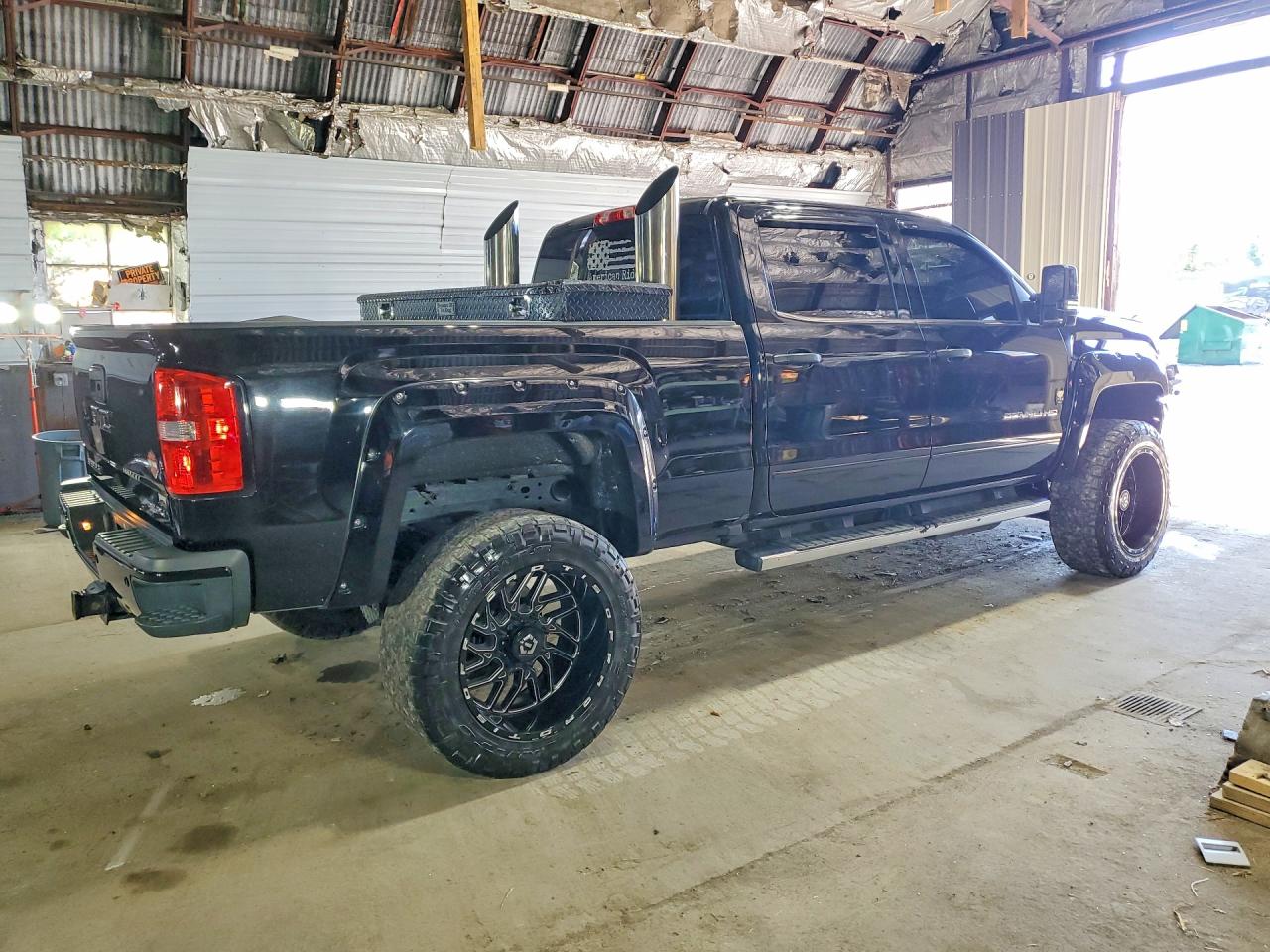 2018 GMC SIERRA