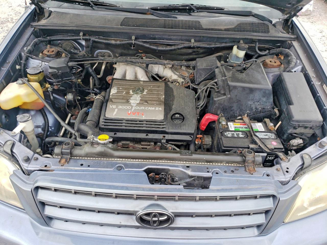 2003 TOYOTA HIGHLANDER