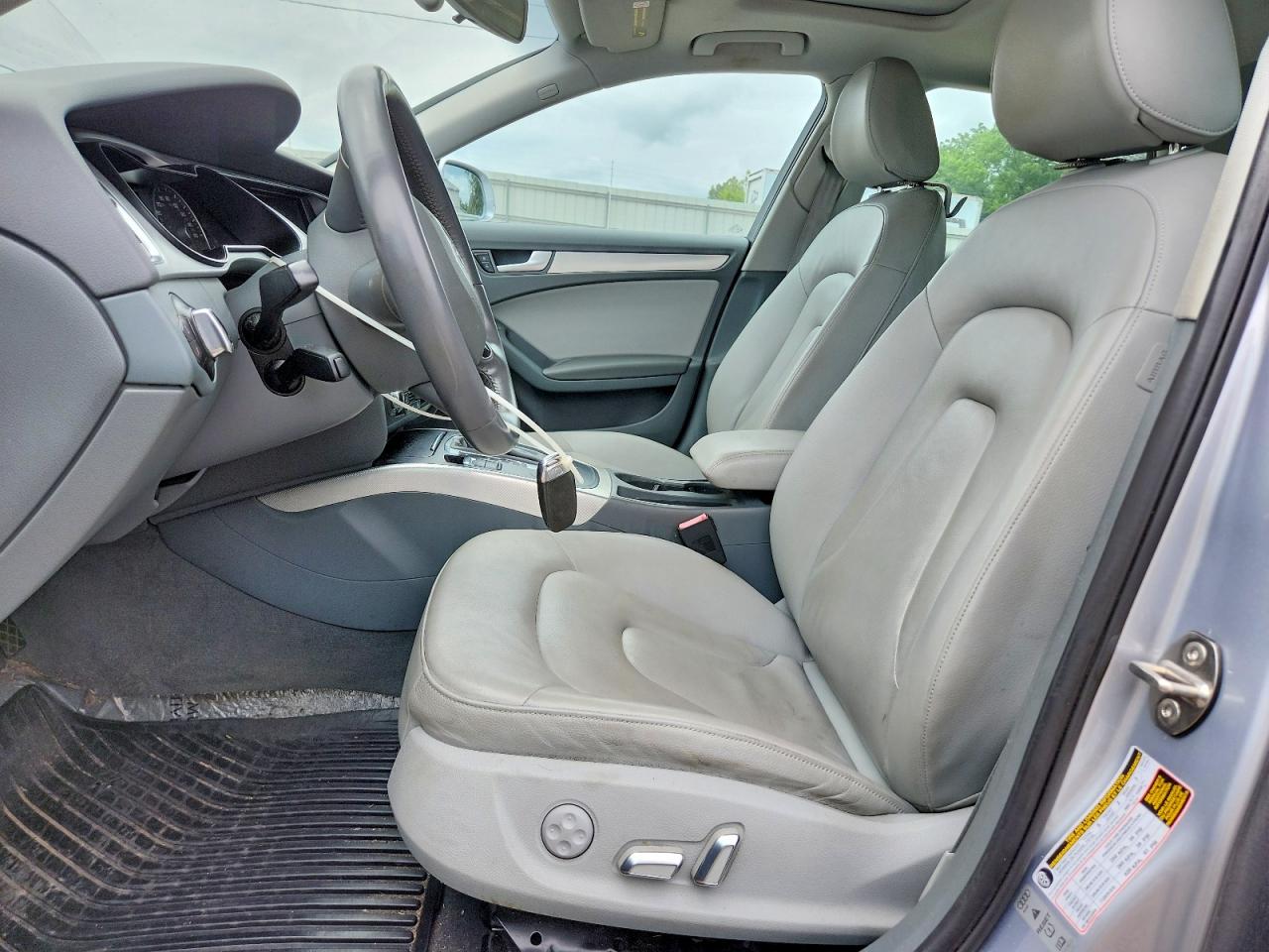 2015 AUDI A4