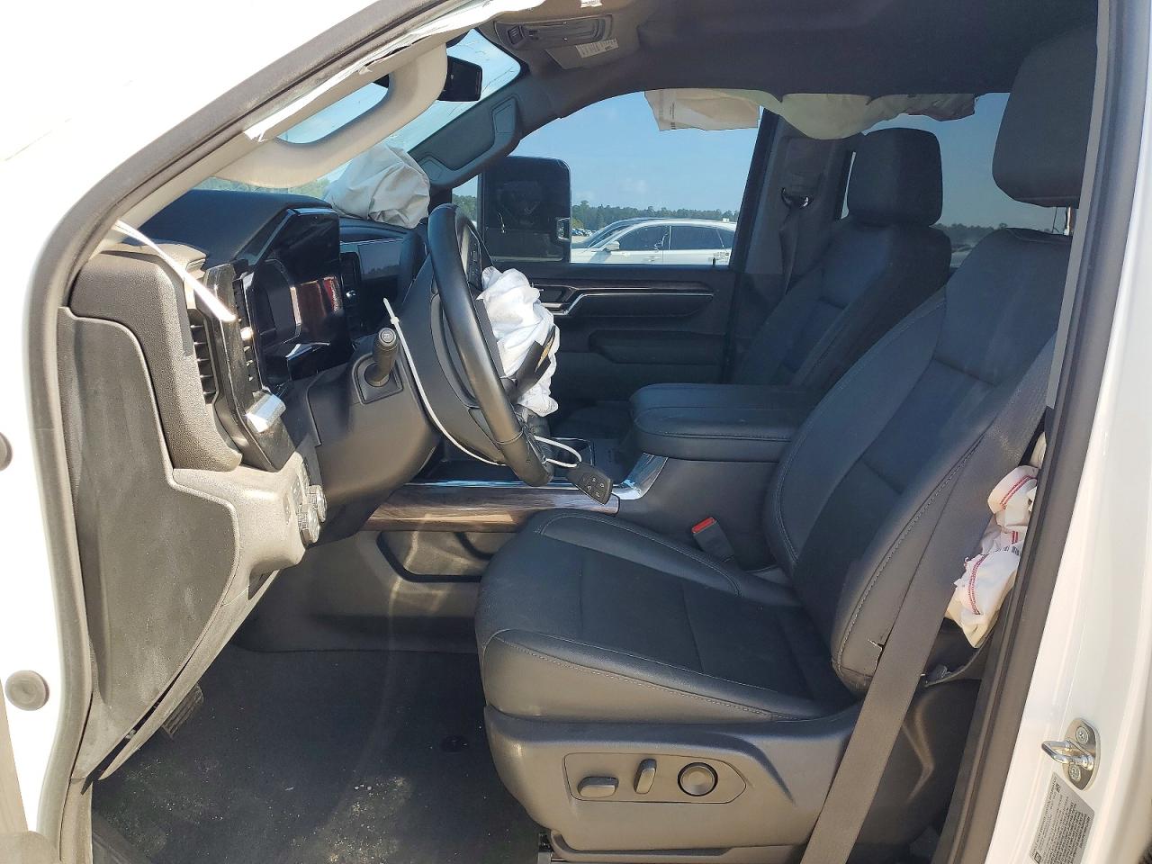 2024 CHEVROLET SILVERADO