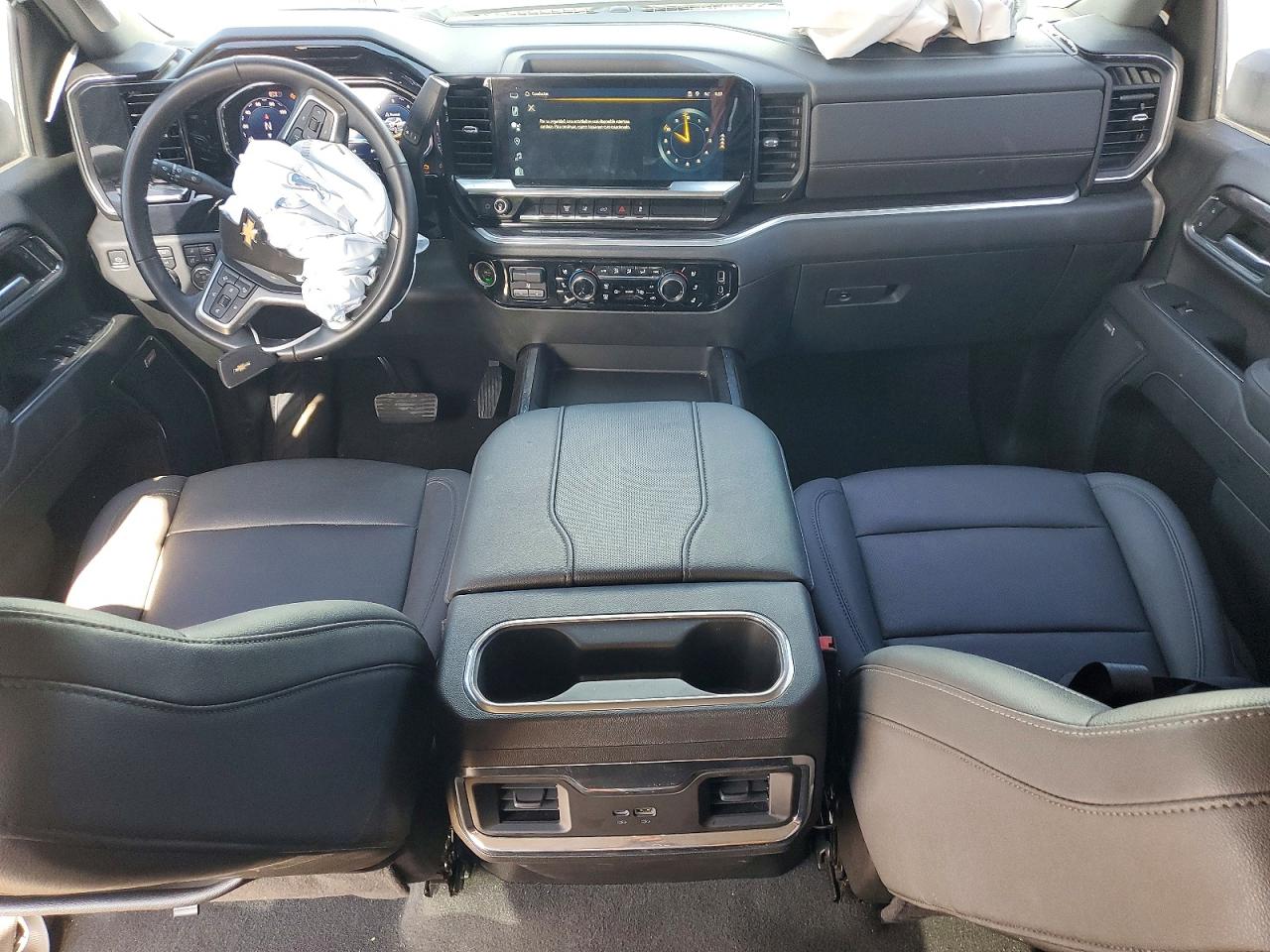 2024 CHEVROLET SILVERADO