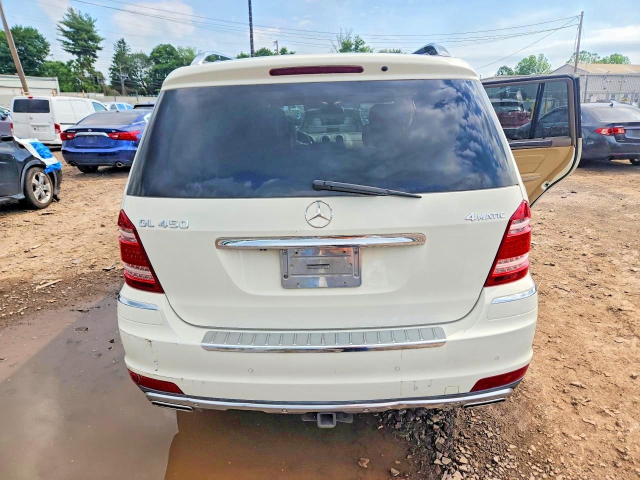 2011 MERCEDES-BENZ GL-CLASS