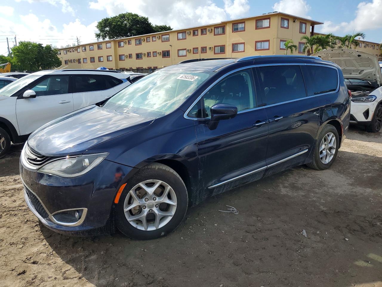 2018 CHRYSLER PACIFICA