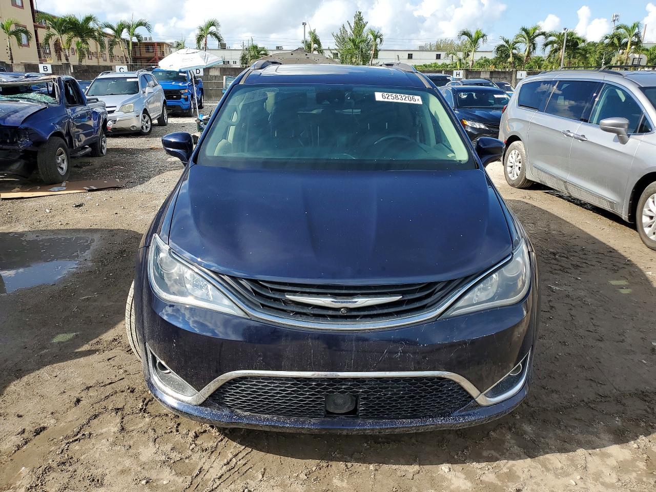 2018 CHRYSLER PACIFICA