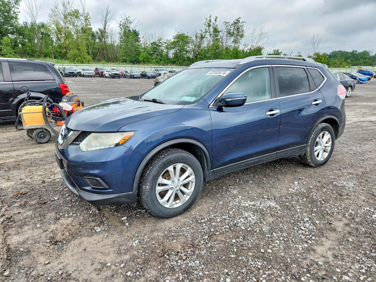 2015 NISSAN ROGUE