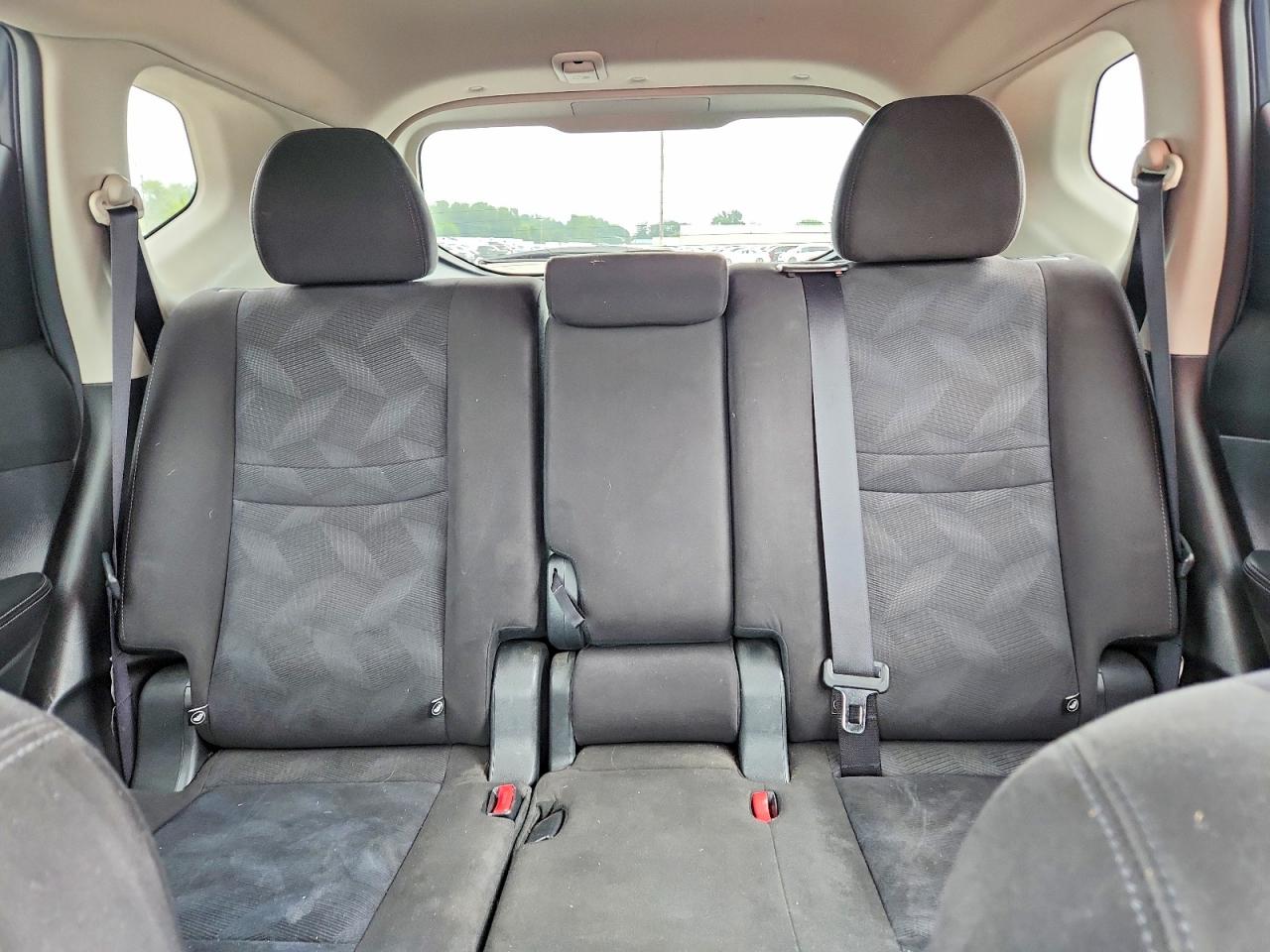 2015 NISSAN ROGUE