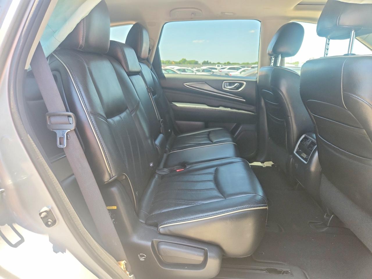 2016 INFINITI QX60