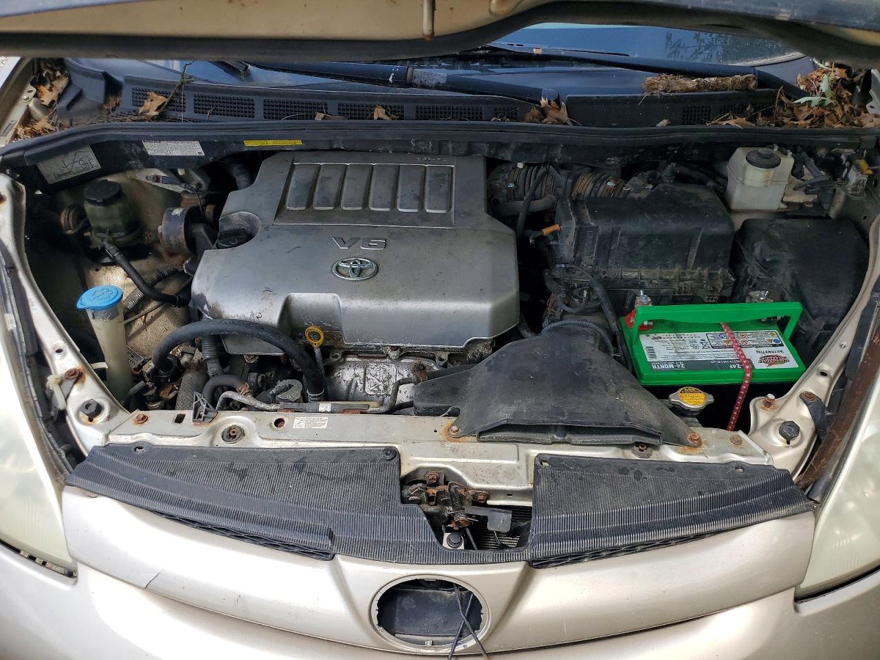 2009 TOYOTA SIENNA