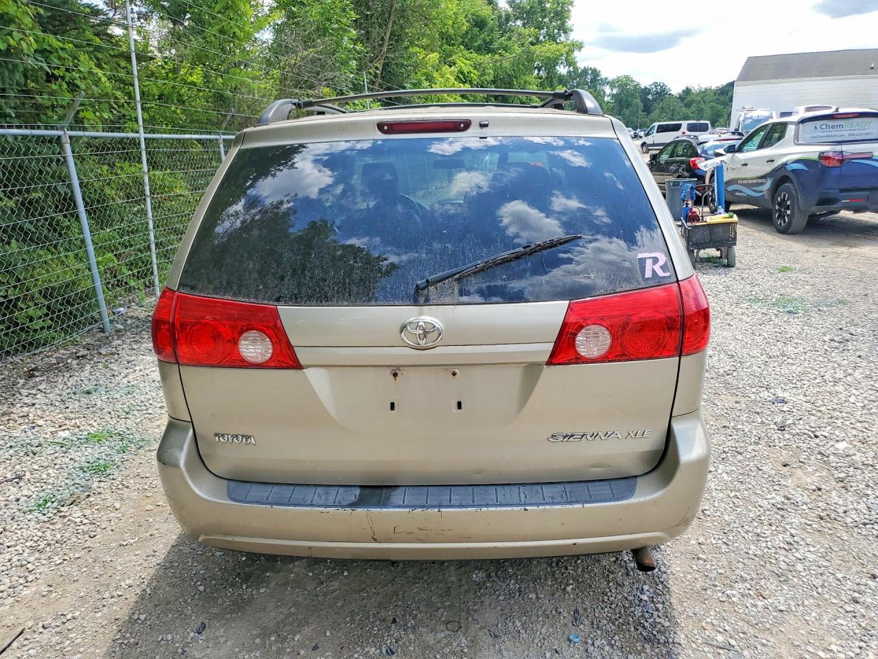 2009 TOYOTA SIENNA