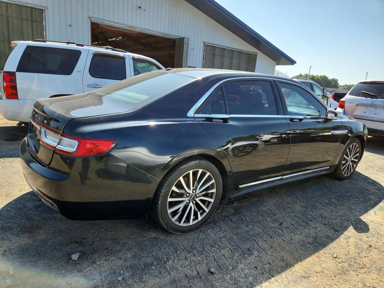 2017 LINCOLN CONTINENTL