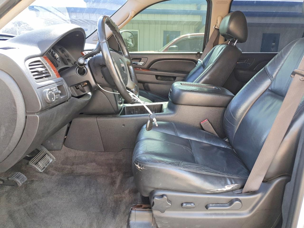 2011 GMC YUKON