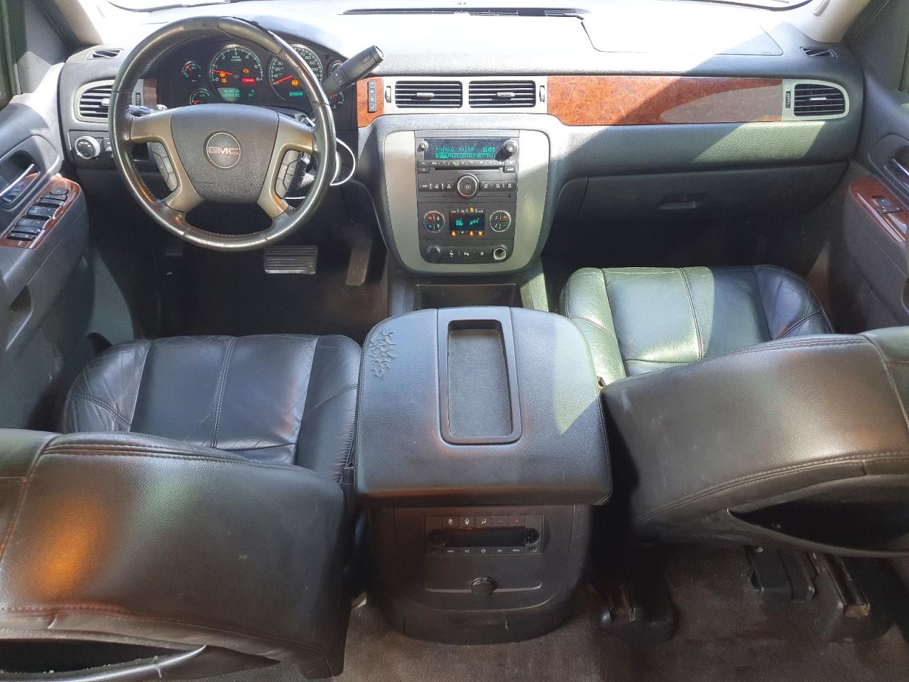 2011 GMC YUKON