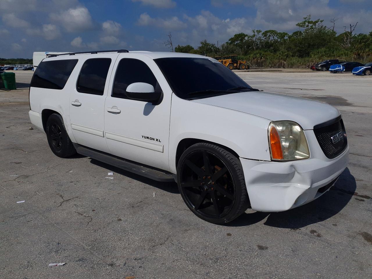 2011 GMC YUKON