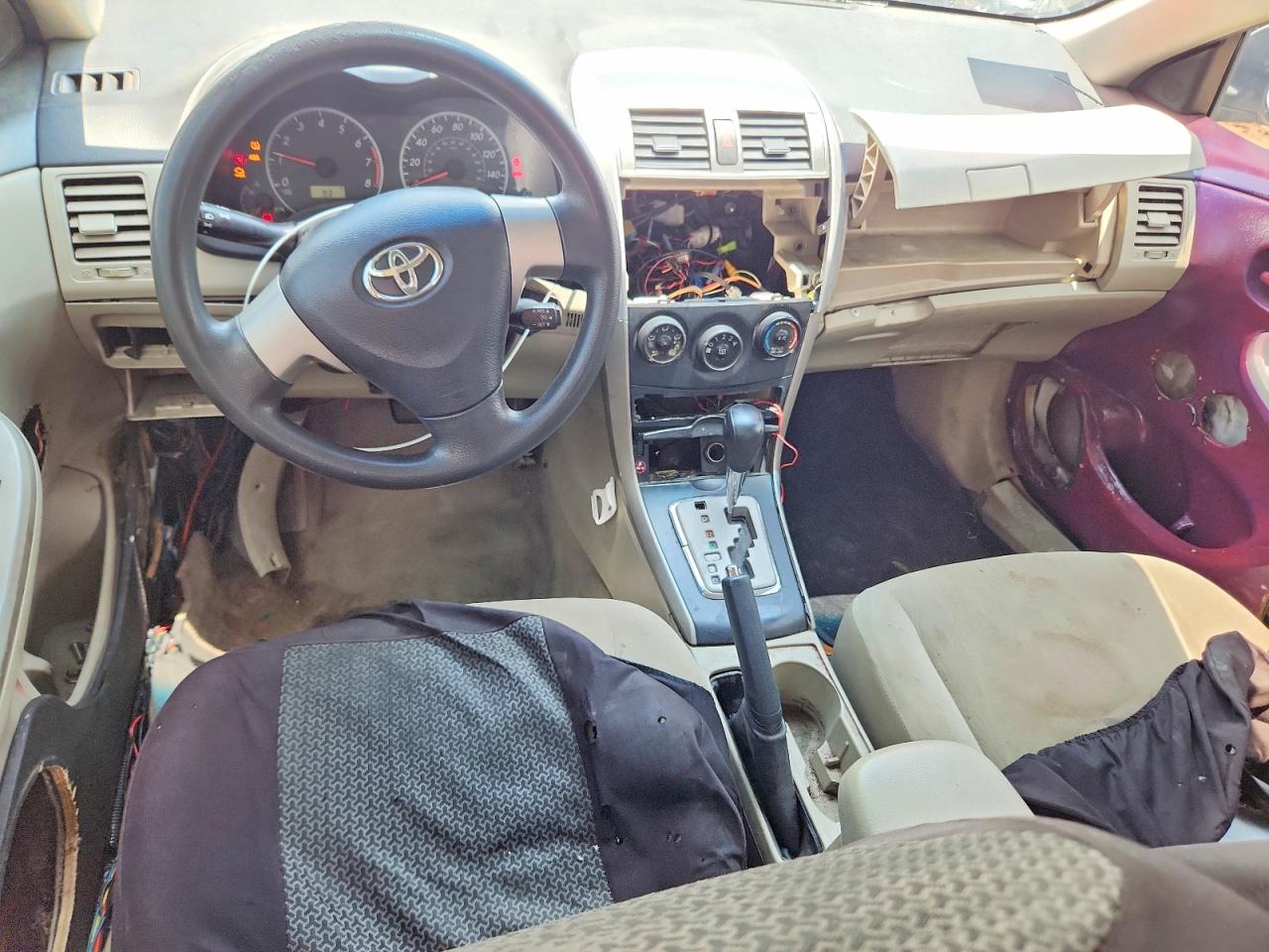 2011 TOYOTA COROLLA