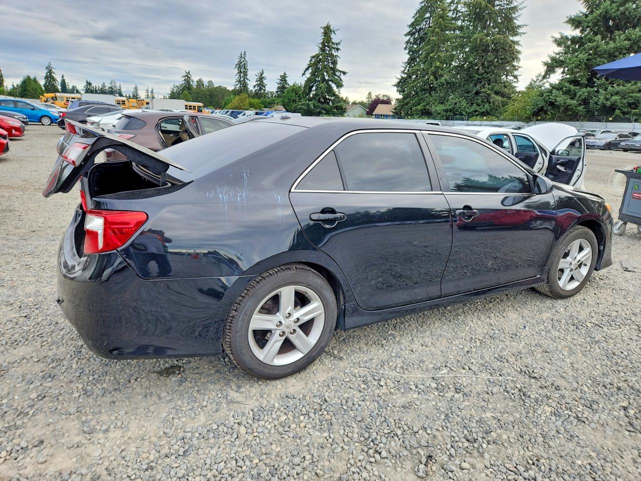 2012 TOYOTA CAMRY