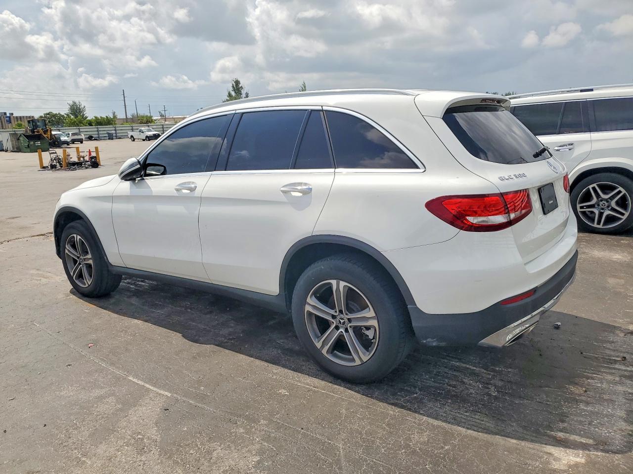 2019 MERCEDES-BENZ GLC-CLASS