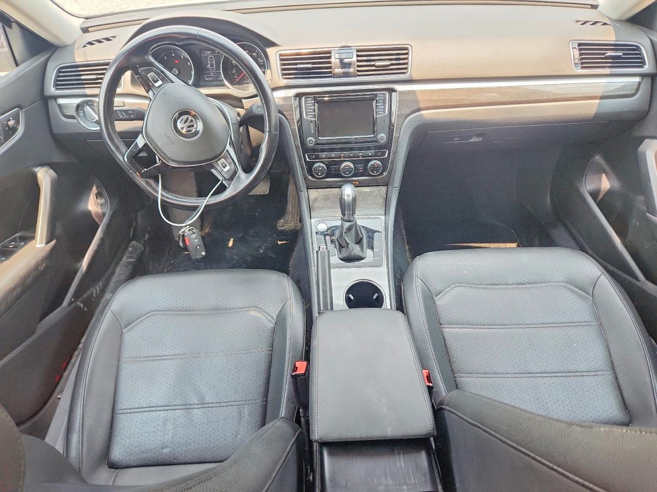 2018 VOLKSWAGEN PASSAT