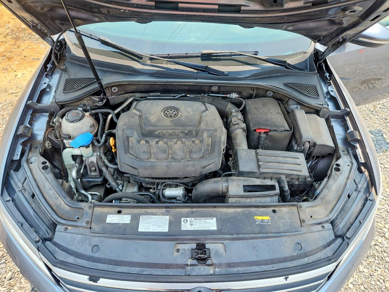2018 VOLKSWAGEN PASSAT