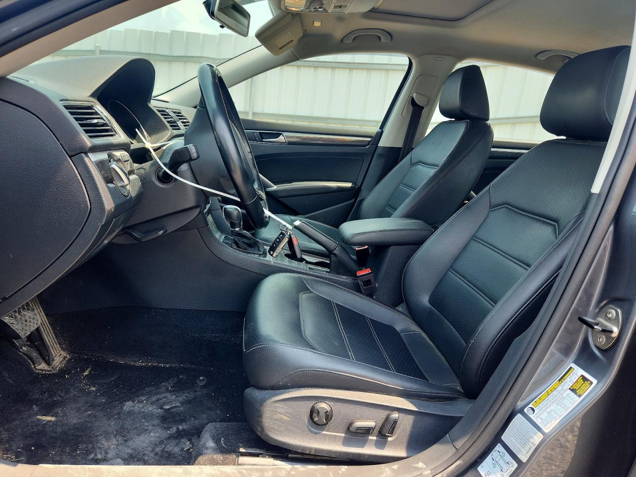 2018 VOLKSWAGEN PASSAT
