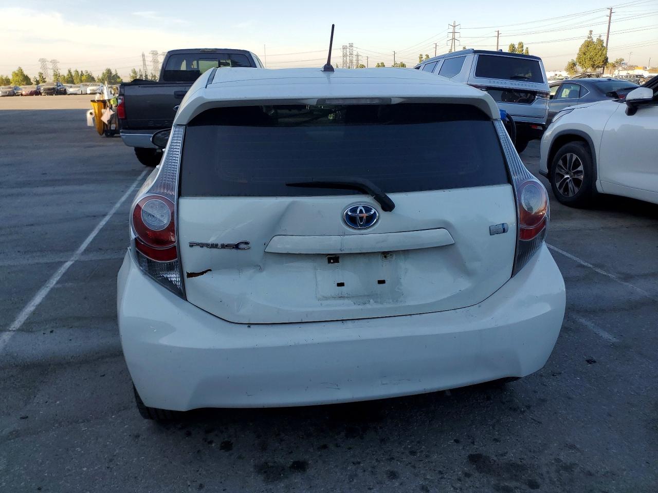 2014 TOYOTA PRIUS