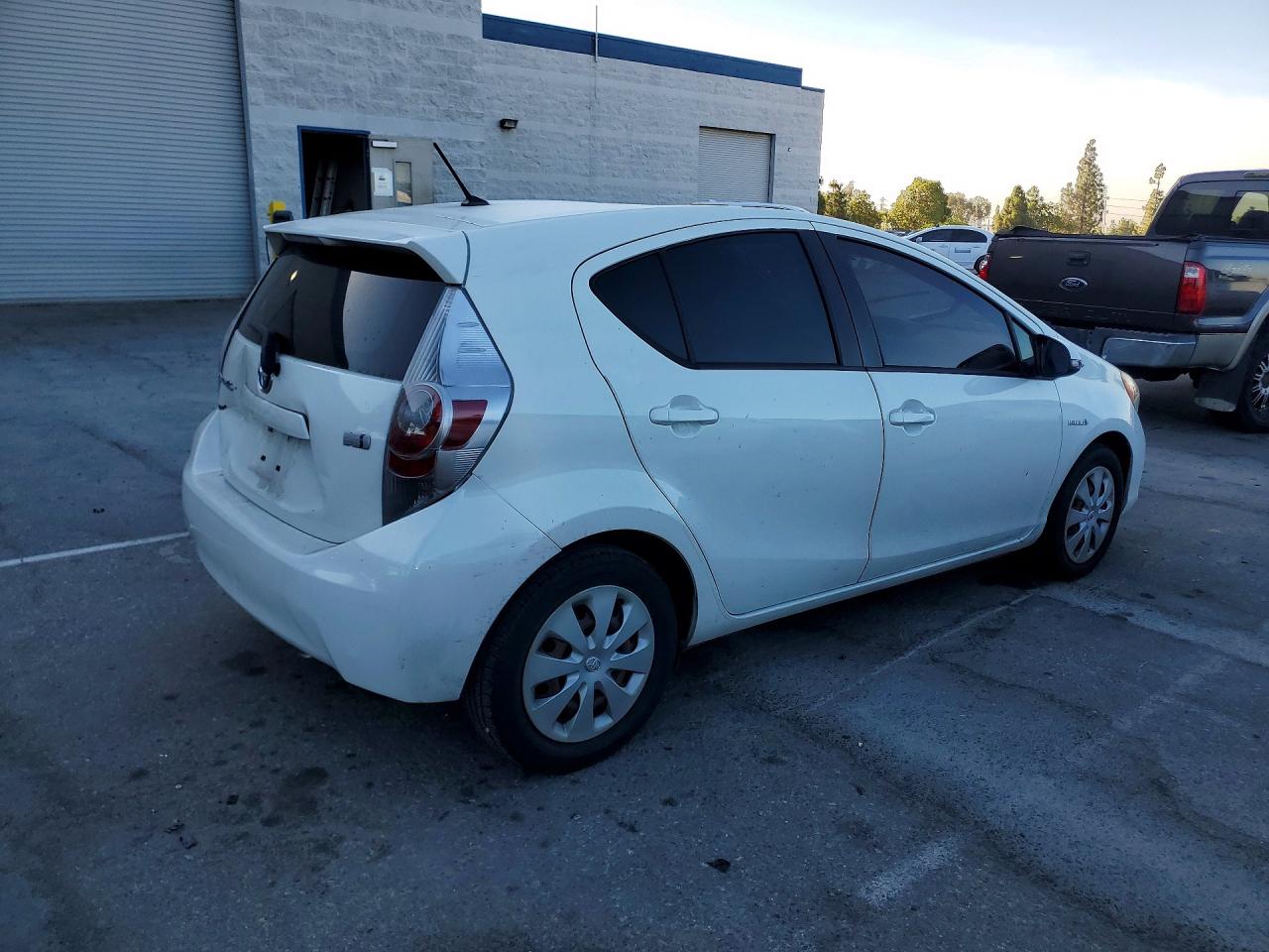 2014 TOYOTA PRIUS