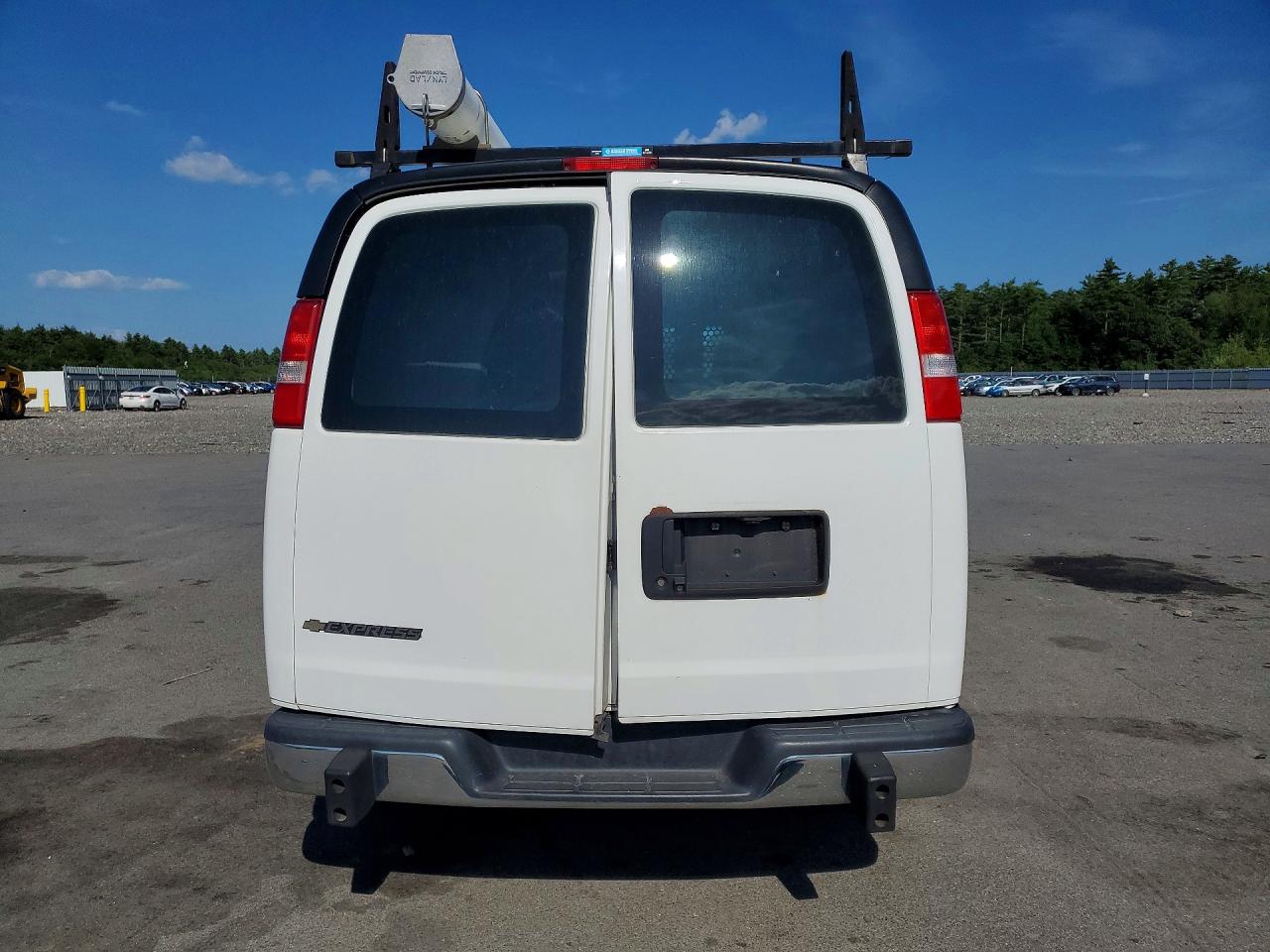 2018 CHEVROLET EXPRESS