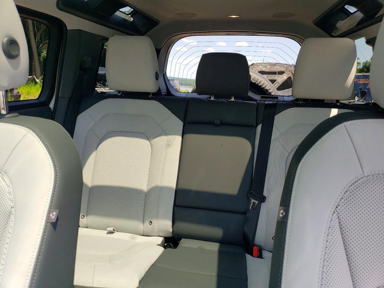 2026 LAND ROVER DEFENDER