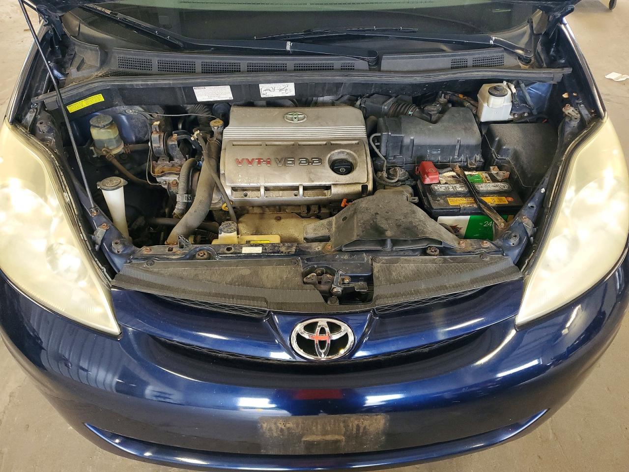 2006 TOYOTA SIENNA
