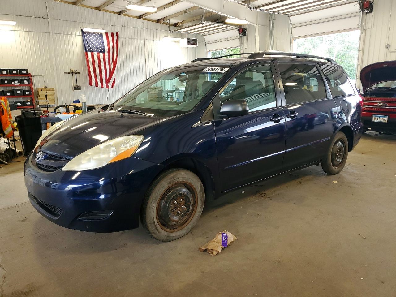 2006 TOYOTA SIENNA