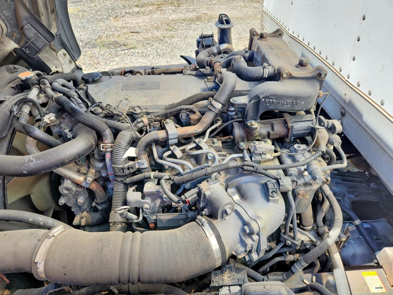 2015 ISUZU NQR