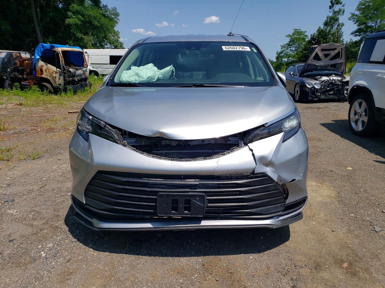 2024 TOYOTA SIENNA
