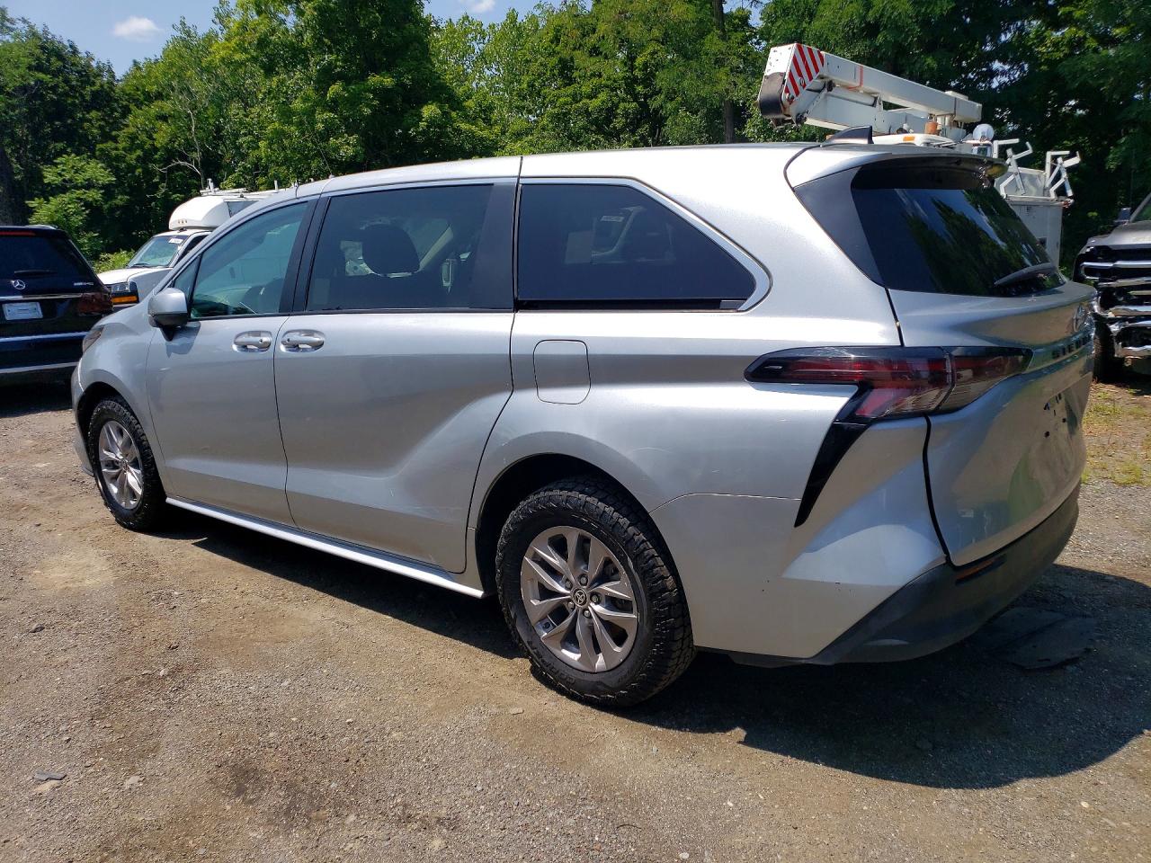 2024 TOYOTA SIENNA