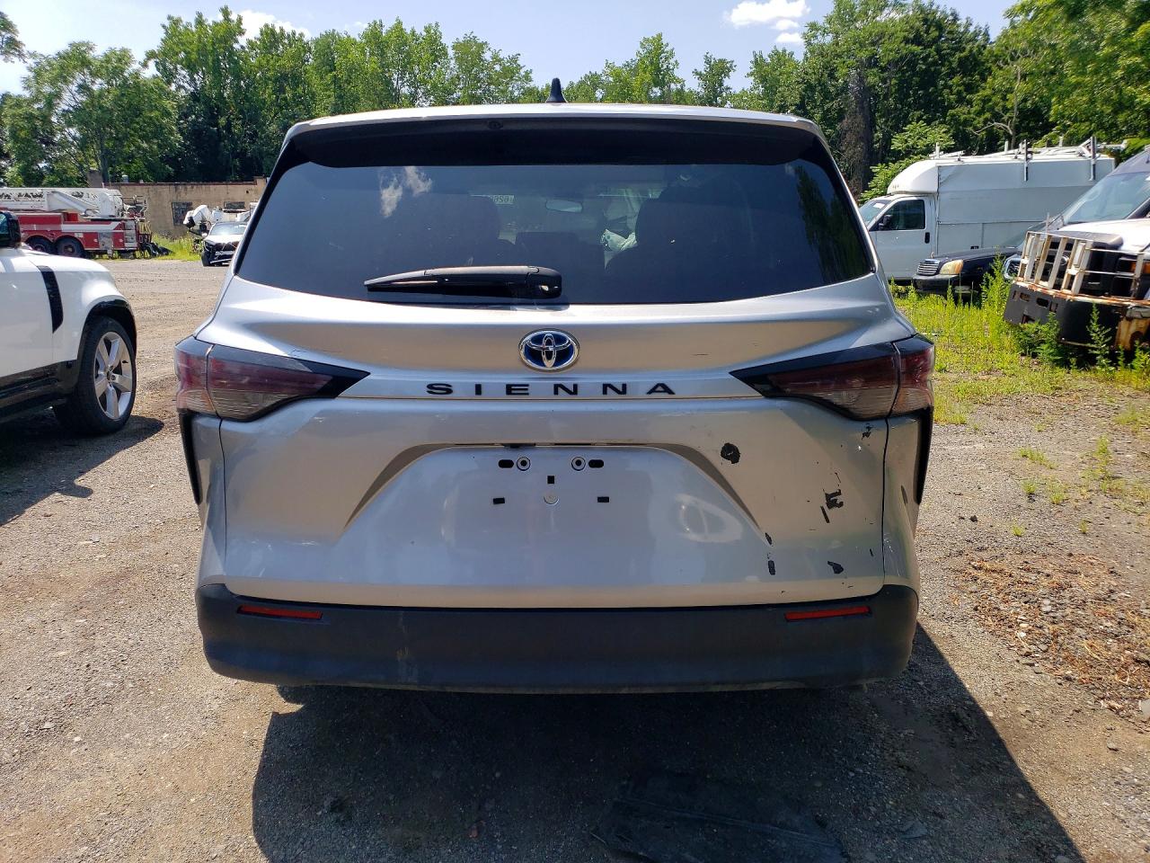2024 TOYOTA SIENNA