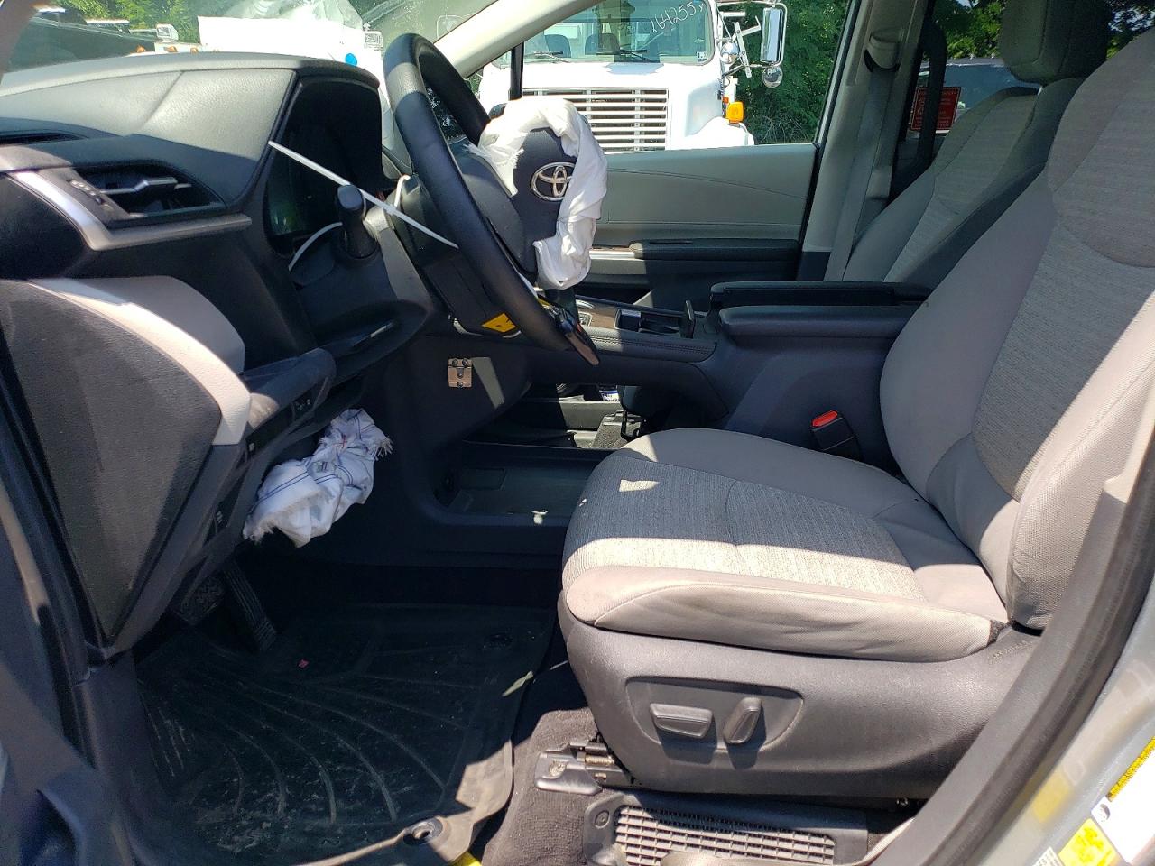 2024 TOYOTA SIENNA