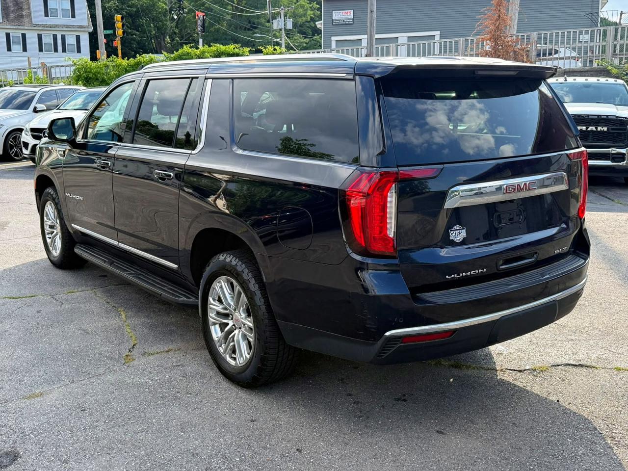 2022 GMC YUKON