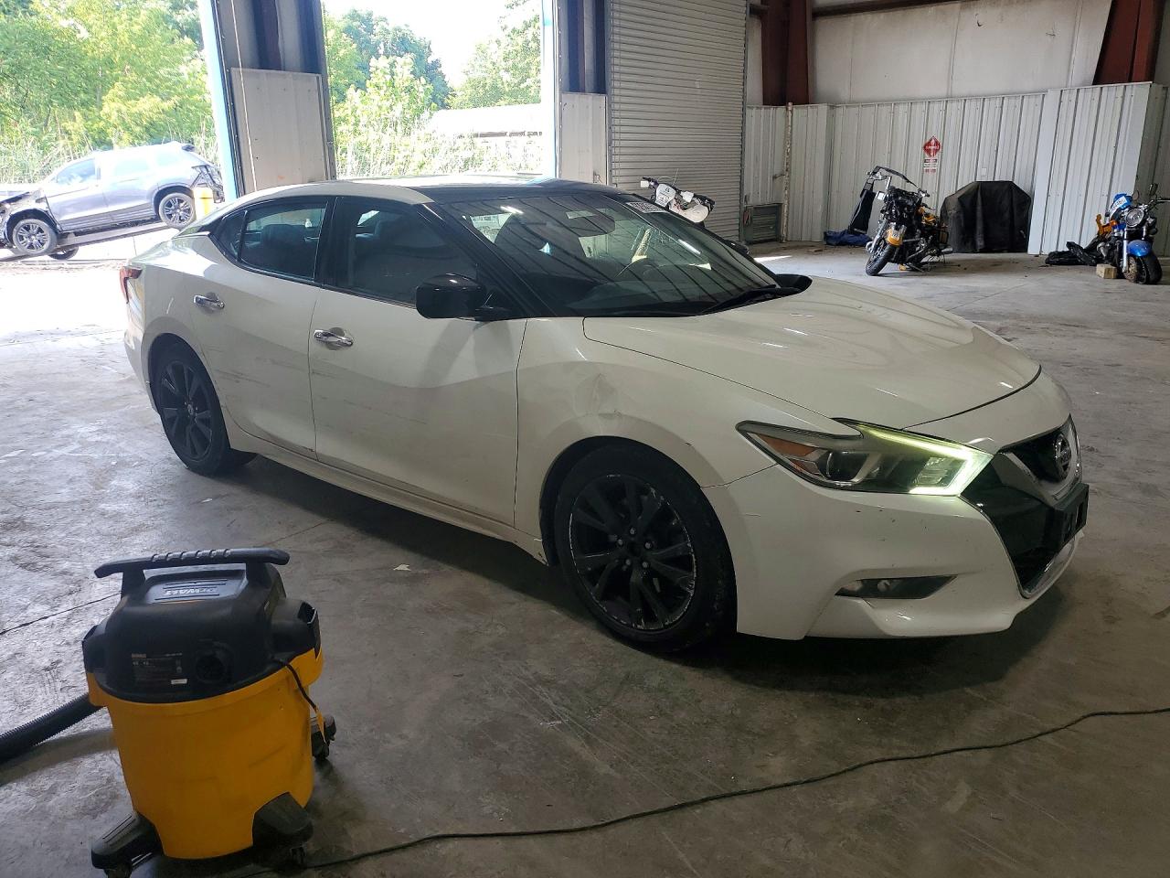 2017 NISSAN MAXIMA