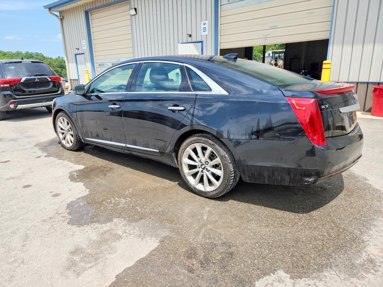 2017 CADILLAC XTS