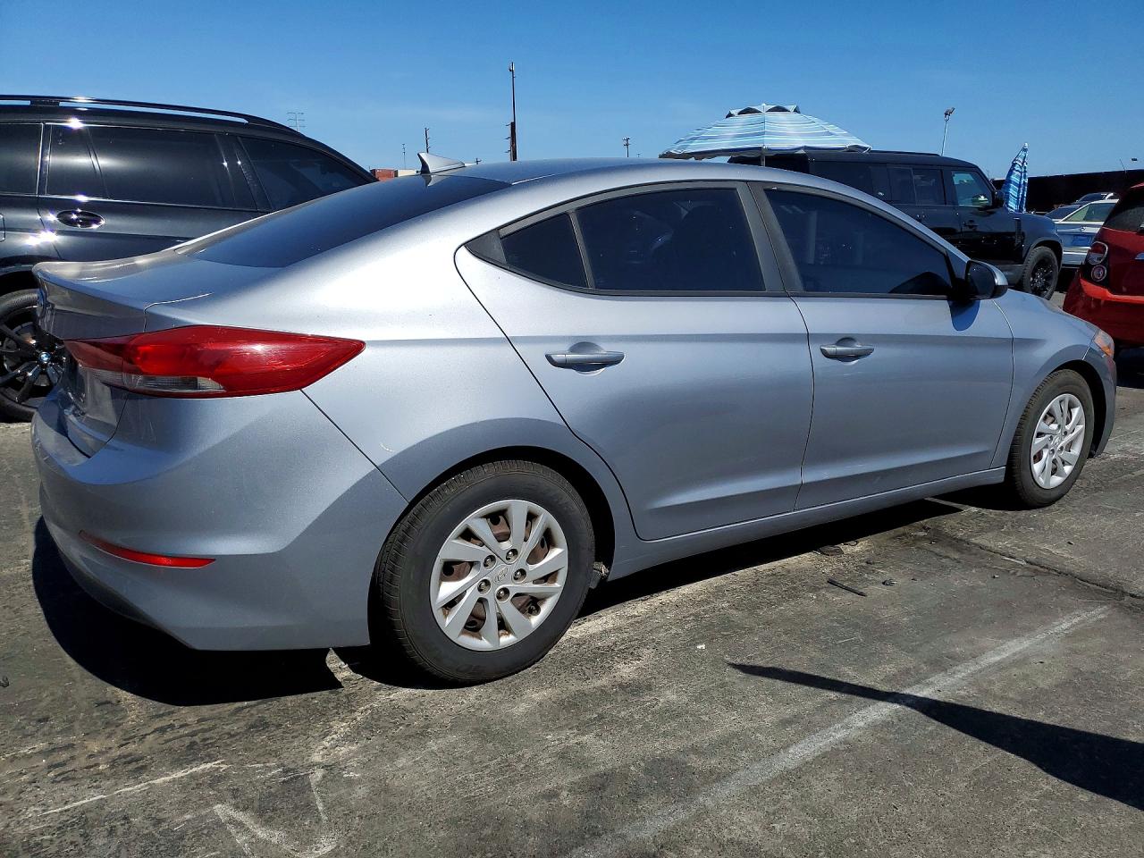 2017 HYUNDAI ELANTRA